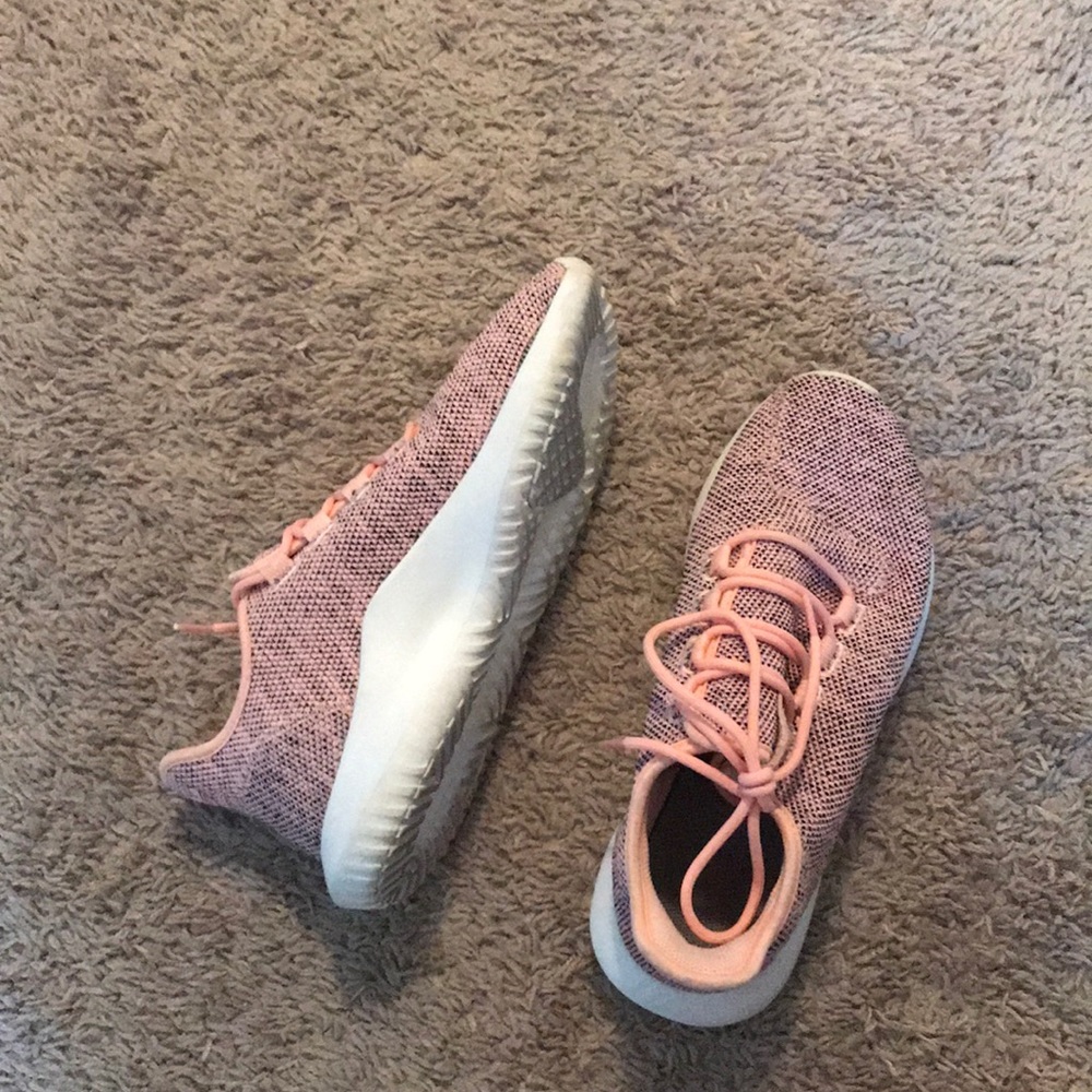 Adidas tennis shoes
